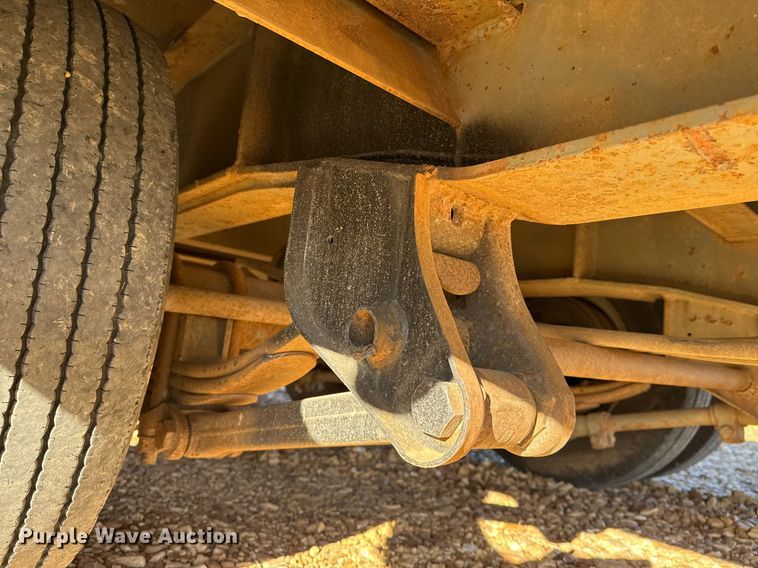 image for item DO7678 1994 Interstate Trailers Inc equipment trailer