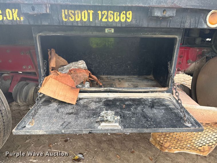 image for item DO7681 2002 Sterling LT9500 flatbed truck