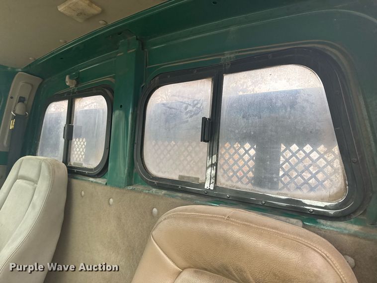 image for item DO7681 2002 Sterling LT9500 flatbed truck