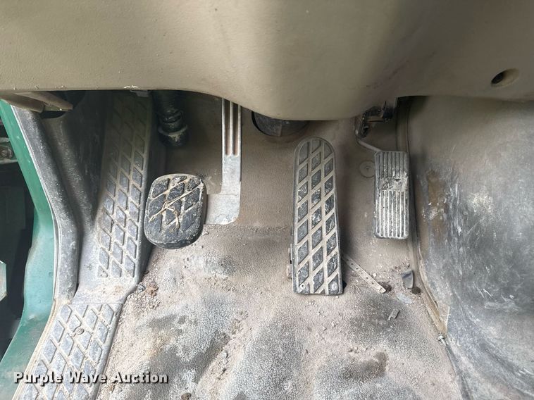 image for item DO7681 2002 Sterling LT9500 flatbed truck