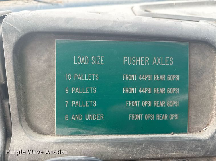 image for item DO7681 2002 Sterling LT9500 flatbed truck