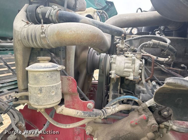 image for item DO7681 2002 Sterling LT9500 flatbed truck