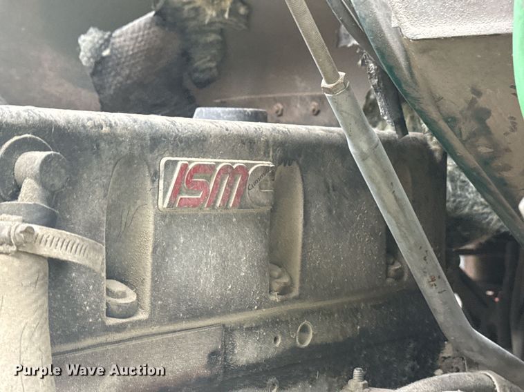 image for item DO7681 2002 Sterling LT9500 flatbed truck