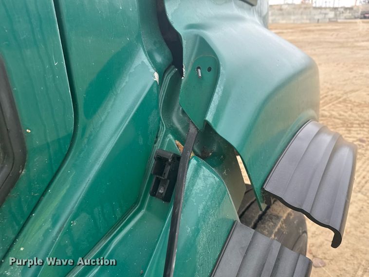 image for item DO7681 2002 Sterling LT9500 flatbed truck