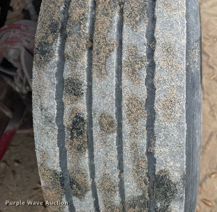 image for item DO7681 2002 Sterling LT9500 flatbed truck