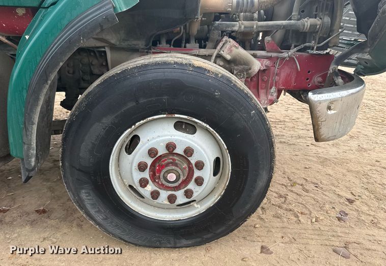 image for item DO7681 2002 Sterling LT9500 flatbed truck