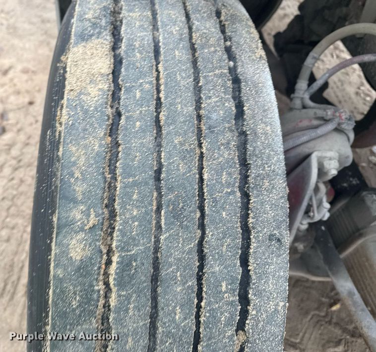 image for item DO7681 2002 Sterling LT9500 flatbed truck