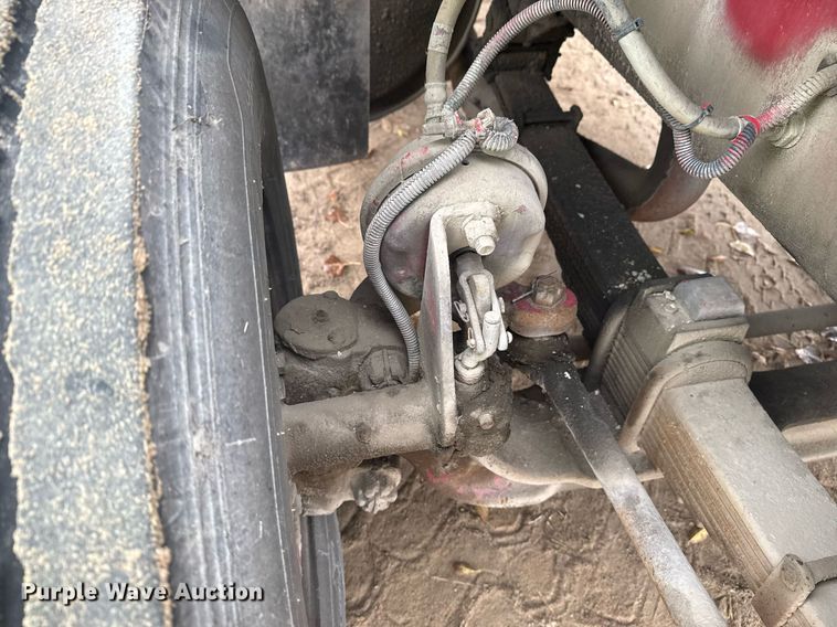 image for item DO7681 2002 Sterling LT9500 flatbed truck