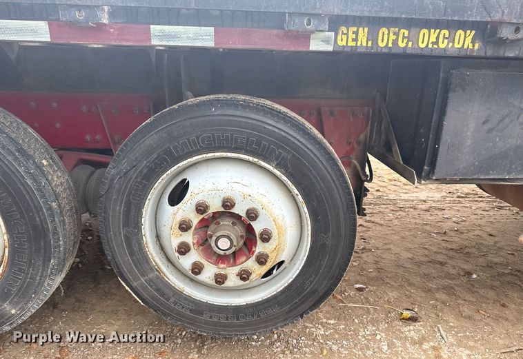 image for item DO7681 2002 Sterling LT9500 flatbed truck