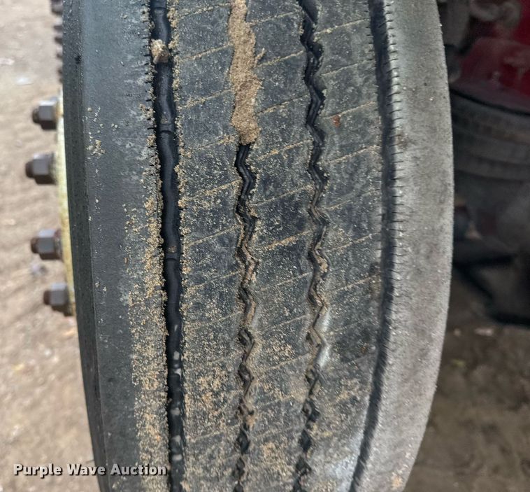 image for item DO7681 2002 Sterling LT9500 flatbed truck