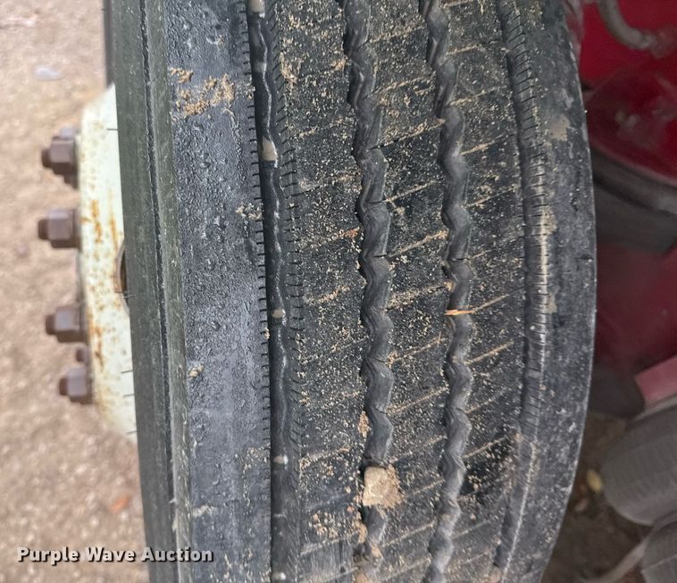 image for item DO7681 2002 Sterling LT9500 flatbed truck