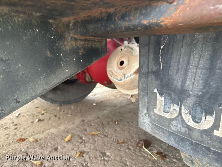 image for item DO7681 2002 Sterling LT9500 flatbed truck