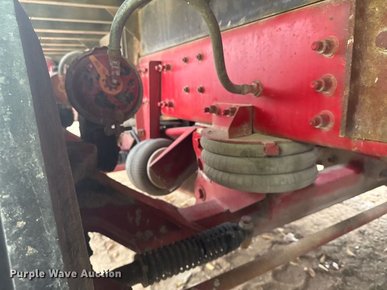 image for item DO7681 2002 Sterling LT9500 flatbed truck