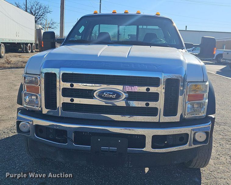 image for item DO7719 2009 Ford F450 Super Duty XLT truck cab and chassis