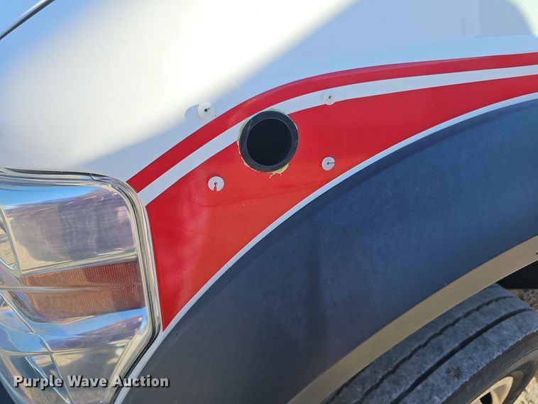 image for item DO7719 2009 Ford F450 Super Duty XLT truck cab and chassis