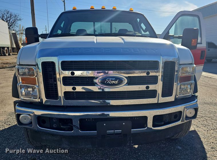 image for item DO7719 2009 Ford F450 Super Duty XLT truck cab and chassis