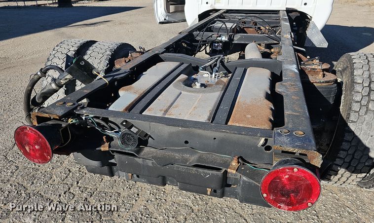 image for item DO7719 2009 Ford F450 Super Duty XLT truck cab and chassis