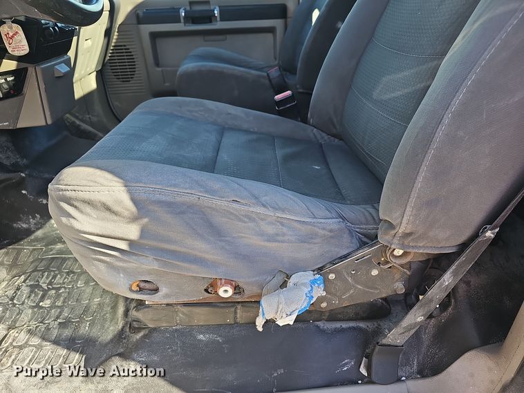 image for item DO7719 2009 Ford F450 Super Duty XLT truck cab and chassis