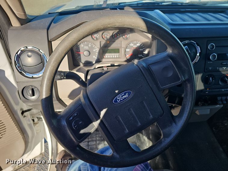 image for item DO7719 2009 Ford F450 Super Duty XLT truck cab and chassis