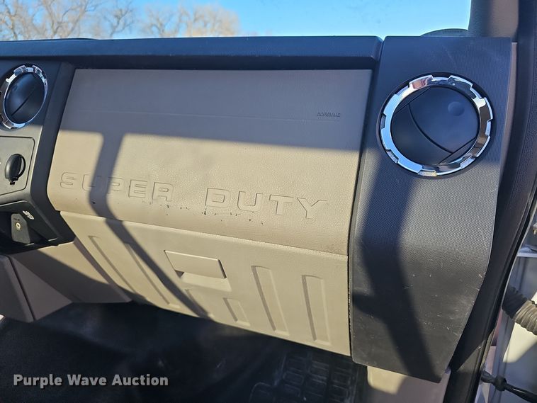 image for item DO7719 2009 Ford F450 Super Duty XLT truck cab and chassis