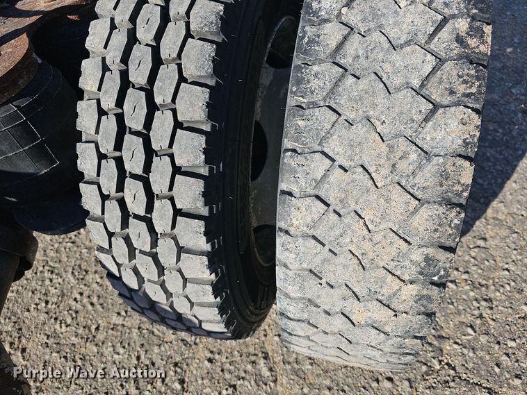 image for item DO7719 2009 Ford F450 Super Duty XLT truck cab and chassis