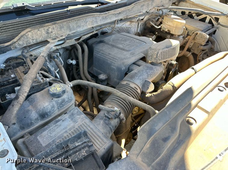 image for item DP5981 2016 Chevrolet Silverado 3500HD pickup truck cab and chassis