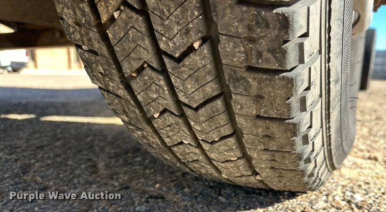 image for item DP5981 2016 Chevrolet Silverado 3500HD pickup truck cab and chassis