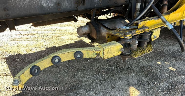 image for item DP5986 2005 Autocar refuse truck