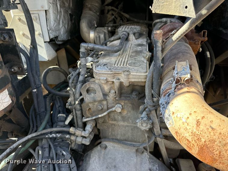 image for item DP5986 2005 Autocar refuse truck