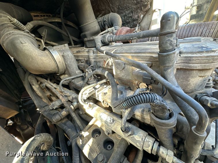 image for item DP5986 2005 Autocar refuse truck