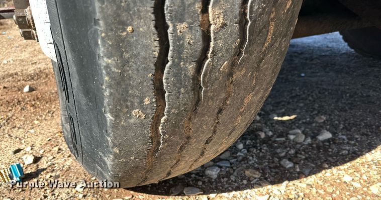 image for item DP5986 2005 Autocar refuse truck