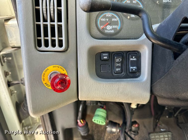 image for item DP5991 2016 International 4300  box truck