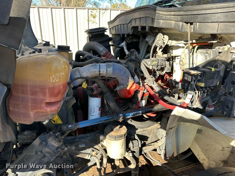 image for item DP5991 2016 International 4300  box truck