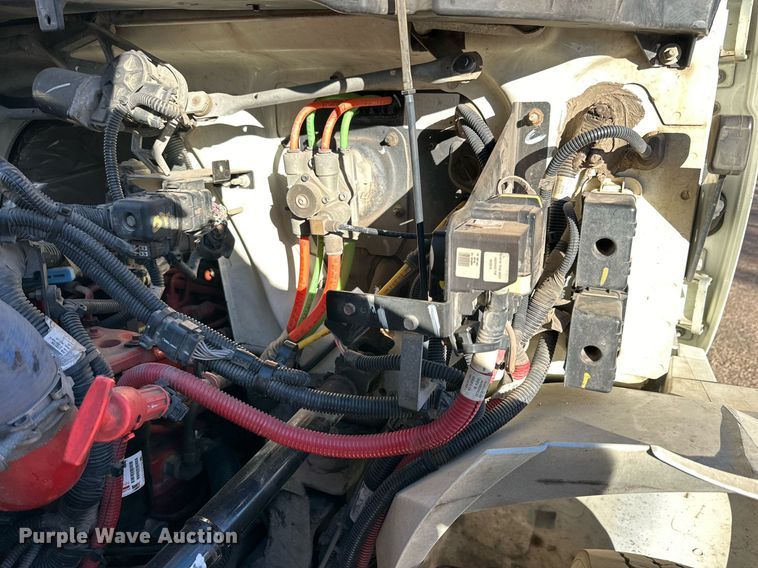 image for item DP5991 2016 International 4300  box truck