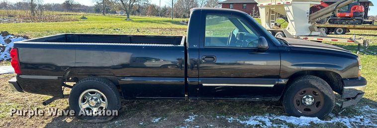 image for item DP6793 2003 Chevrolet  Silverado 1500 pickup truck