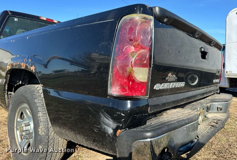 image for item DP6793 2003 Chevrolet  Silverado 1500 pickup truck