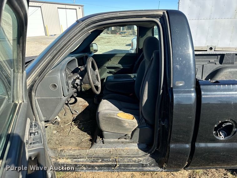 image for item DP6793 2003 Chevrolet  Silverado 1500 pickup truck