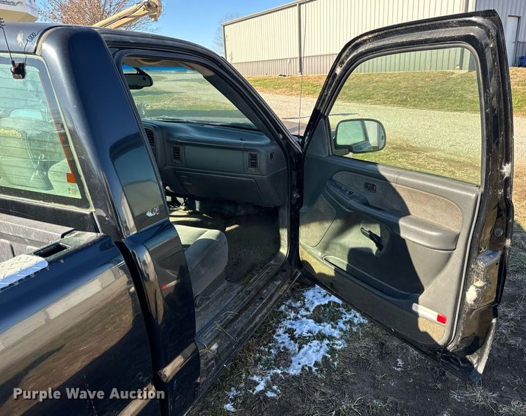 image for item DP6793 2003 Chevrolet  Silverado 1500 pickup truck