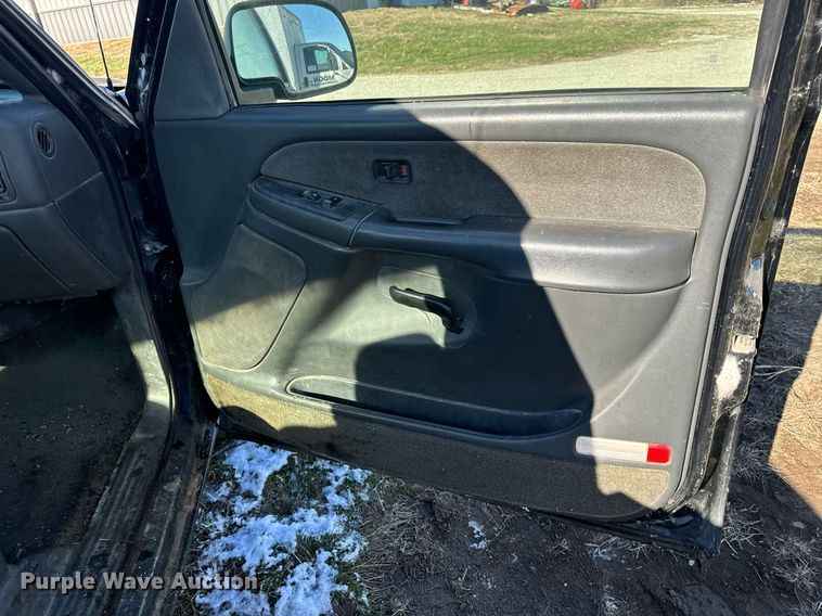 image for item DP6793 2003 Chevrolet  Silverado 1500 pickup truck