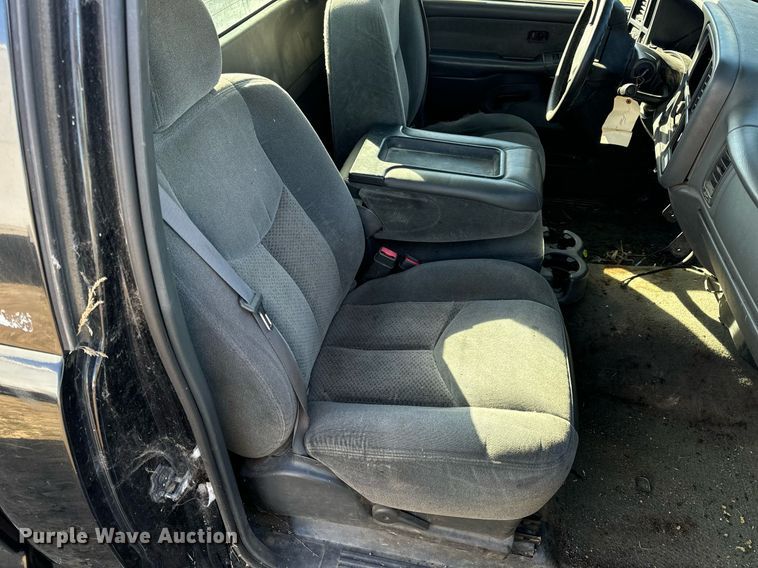 image for item DP6793 2003 Chevrolet  Silverado 1500 pickup truck