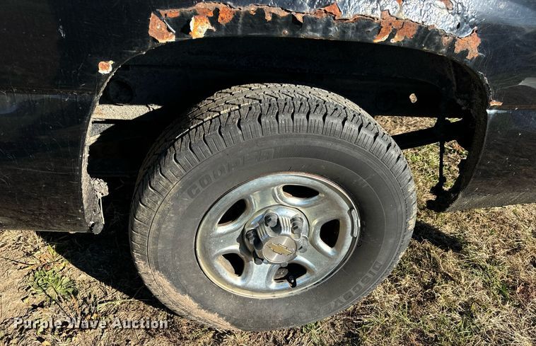 image for item DP6793 2003 Chevrolet  Silverado 1500 pickup truck