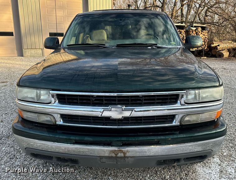 image for item DP6795 2001 Chevrolet Tahoe SUV