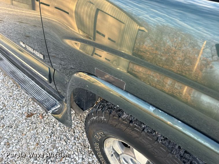 image for item DP6795 2001 Chevrolet Tahoe SUV