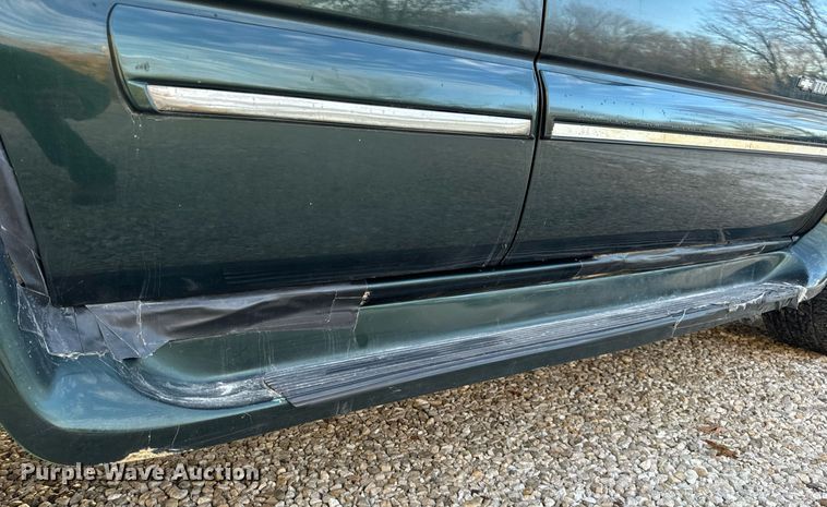 image for item DP6795 2001 Chevrolet Tahoe SUV