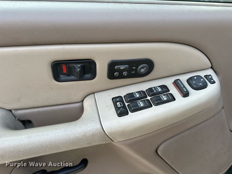 image for item DP6795 2001 Chevrolet Tahoe SUV