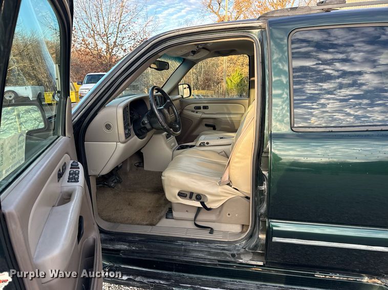 image for item DP6795 2001 Chevrolet Tahoe SUV