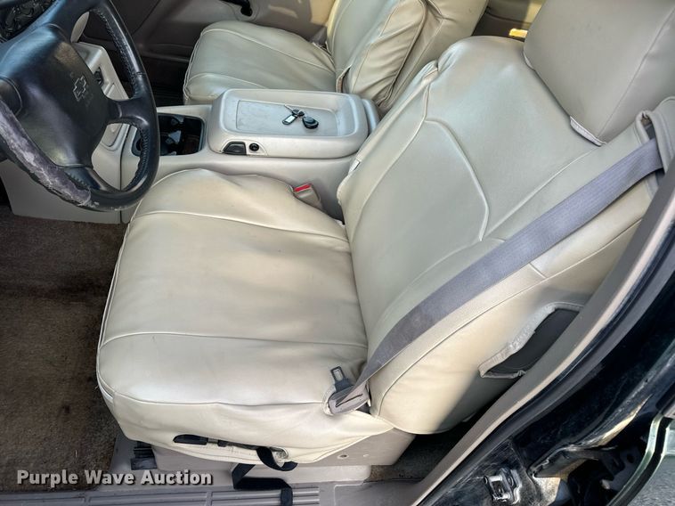 image for item DP6795 2001 Chevrolet Tahoe SUV