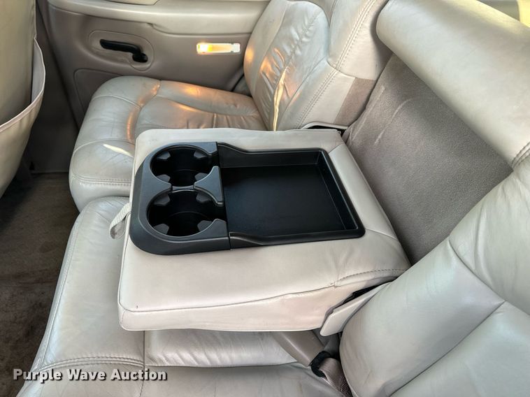 image for item DP6795 2001 Chevrolet Tahoe SUV