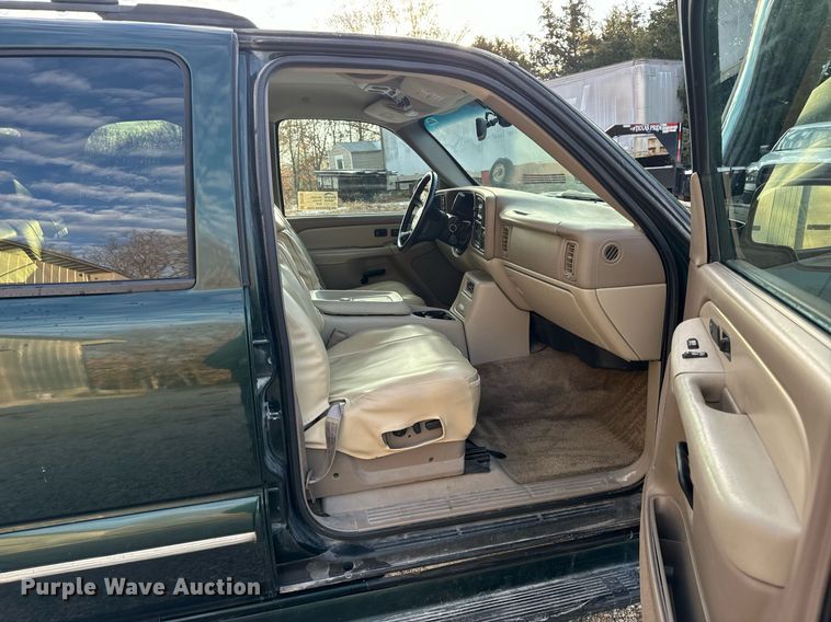 image for item DP6795 2001 Chevrolet Tahoe SUV