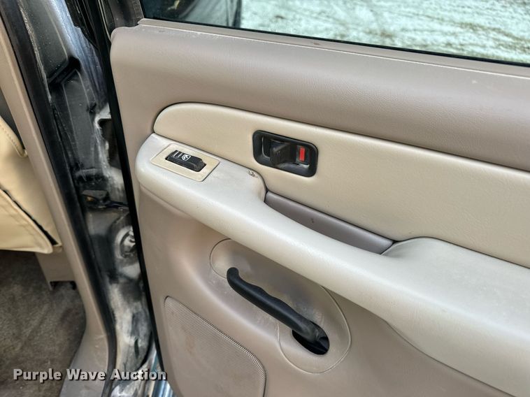 image for item DP6795 2001 Chevrolet Tahoe SUV